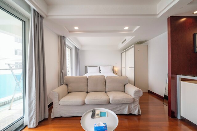 Tyms Xujiahui Modern 1BR APT