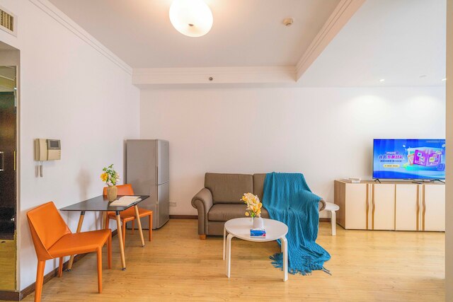 Tyms Xujiahui Stylish 1BR APT