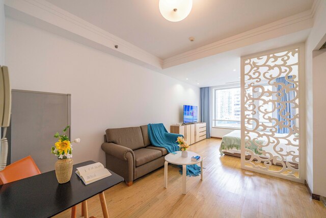 Tyms Xujiahui Stylish 1BR APT