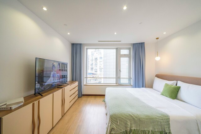 Tyms Xujiahui Stylish 1BR APT