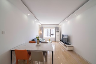 Tyms Modern 2BR APT Xujiahui Dacheng
