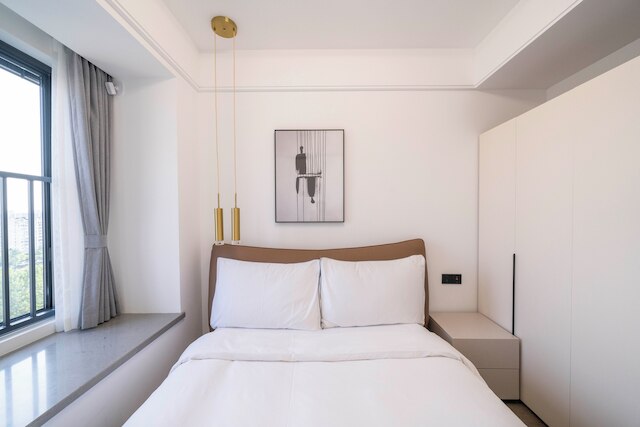 Tyms Hongqiao Deluxe 3BR 2BA APT