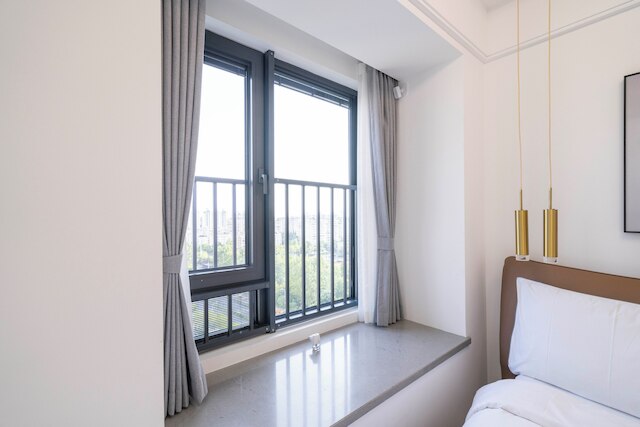 Tyms Hongqiao Deluxe 3BR 2BA APT