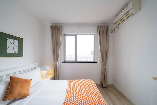 Tyms Luxury 4BR 2BA APT Garden