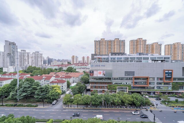 Tyms Luxury 4BR 2BA APT Garden