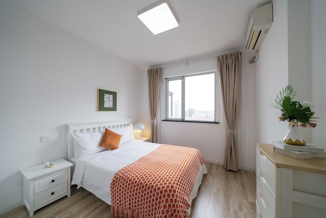 Tyms Luxury 4BR 2BA APT Garden