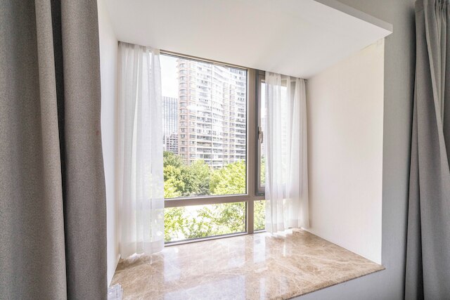 Tyms Morden 3BR 2BA APT Bella Vita