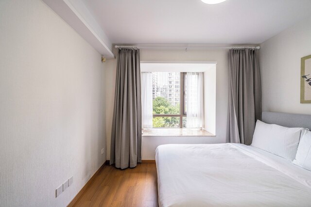 Tyms Morden 3BR 2BA APT Bella Vita