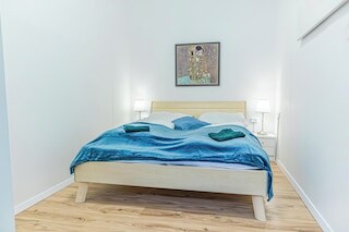 エレガント 2 ベッドルーム アパートメント ステップス フロム ウェストバーンホフ