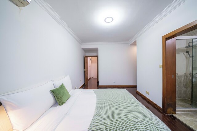 Tyms Cozy 1BR APT Gubei Carnival Court