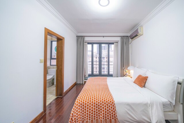 Tyms Modern 1BR APT Gubei Carnival Court