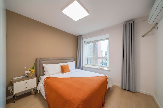 Tyms Changning Spacious 3BR 2BA APT