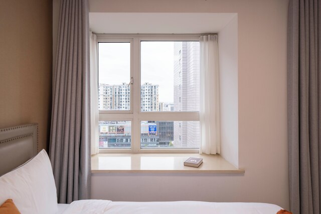 Tyms Changning Spacious 3BR 2BA APT