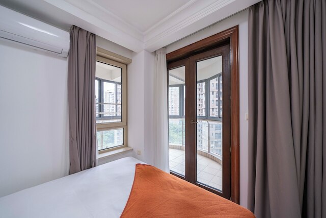 Tyms Modern 1BR APT  Garden