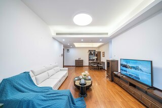 Tyms 2BR APT Lujiazui Renheng Riverside