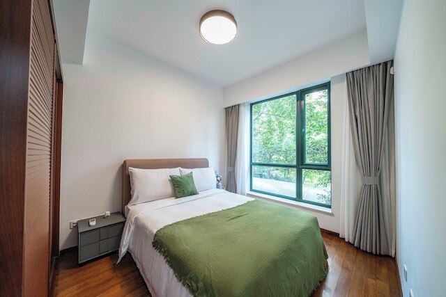 Tyms 2BR APT Lujiazui Renheng Riverside