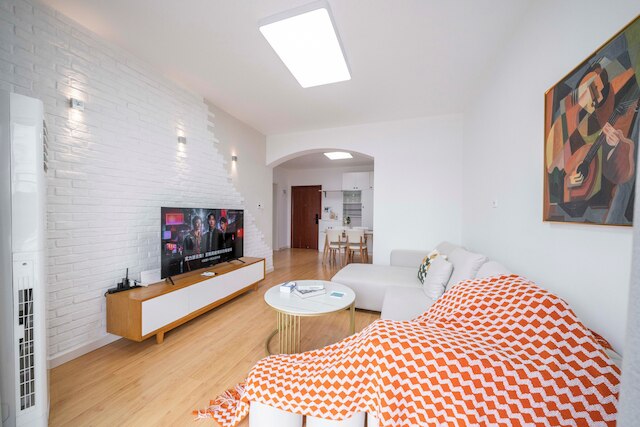 Tyms 2BR APT Riverside Garden