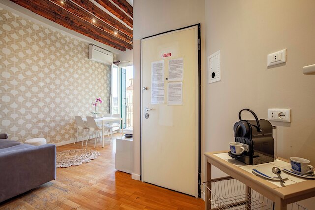 サンポーロ アパートメント ウィズ バルコニー