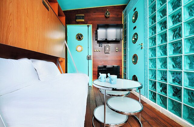 メリービルディング