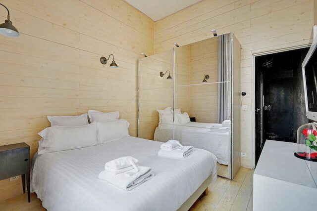 メリービルディング