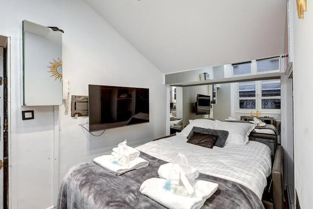 メリービルディング