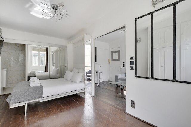 メリービルディング