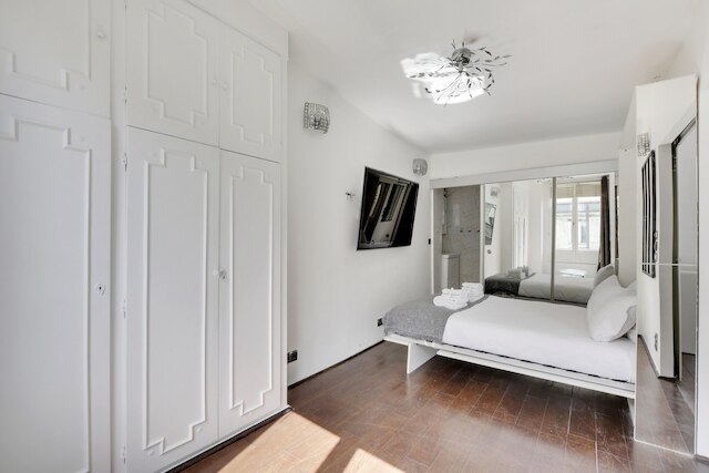 メリービルディング