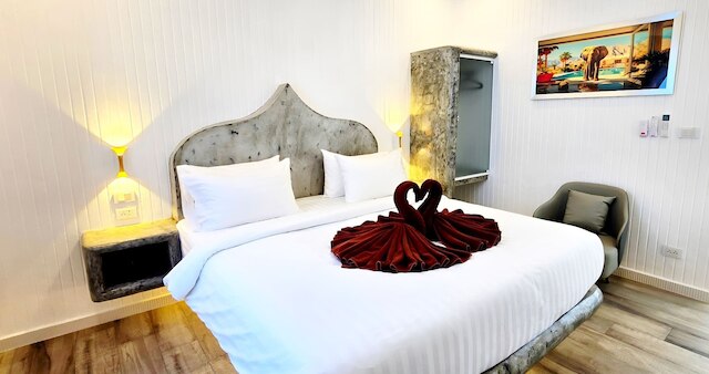 ルマランド ラグジュアリー プールヴィラ パタヤ ウォーキングストリート