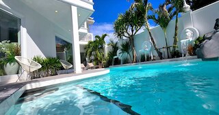 ルマランド ラグジュアリー プールヴィラ パタヤ ウォーキングストリート