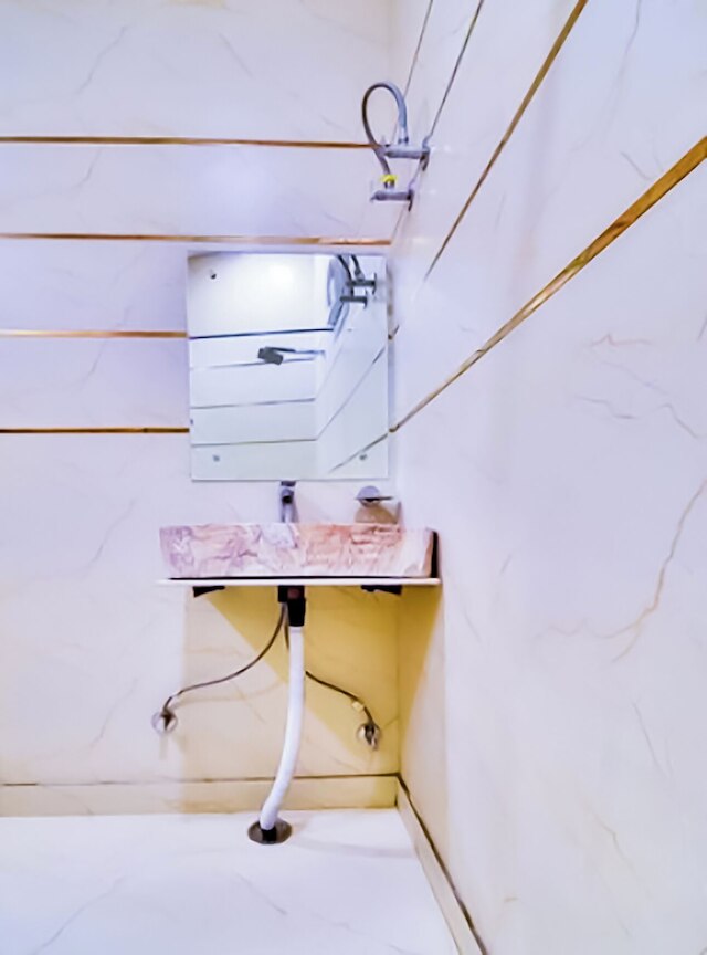 ルームシャラ ホテル スクーン