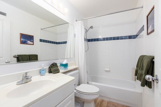 アリイ ラニ V202 2 ベッドルーム コンド