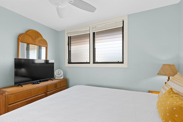 コナ バリ カイ #305 2 ベッドルーム コンド