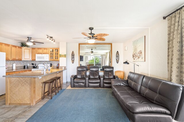 アリイ ヴィラス #301 1 ベッドルーム コンド