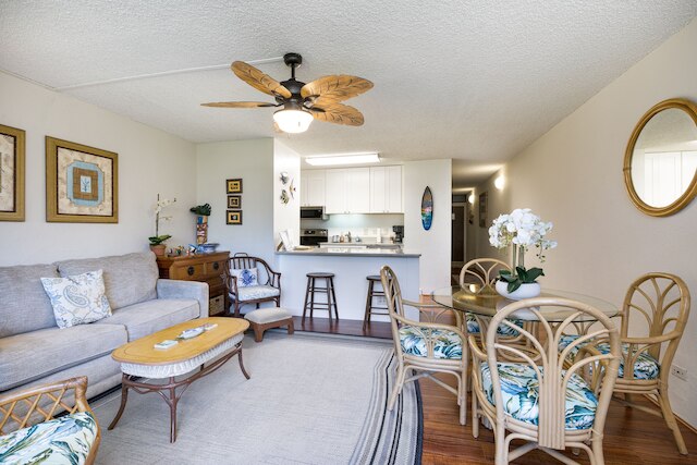 カラニカイ 110 1 ベッドルーム コンド