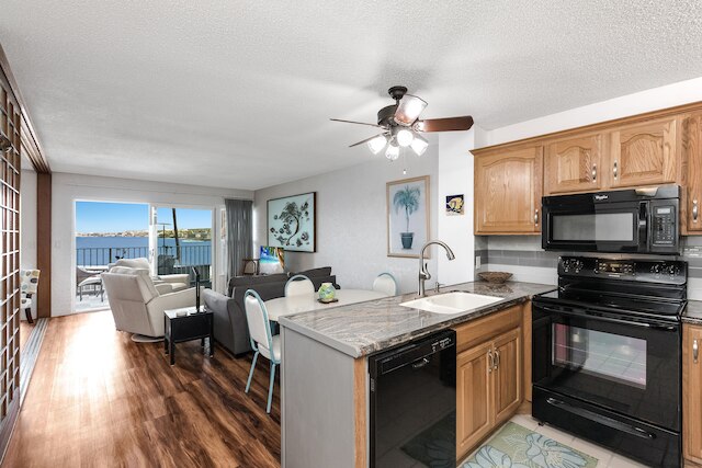 アリイ ヴィラズ #230 2 ベッドルーム コンド