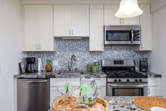 コナ マンションズ E333 1 ベッドルーム コンド