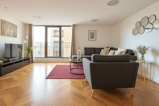 スペーシャス 3 ベッドルーム フラット イン ケンジントン