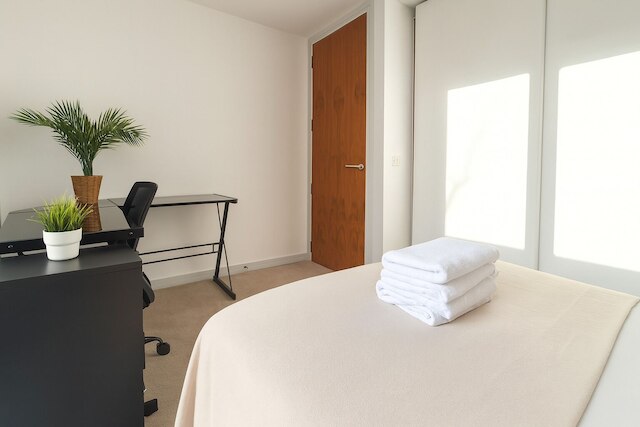 スペーシャス 3 ベッドルーム フラット イン ケンジントン