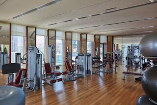 ラグジュアリー ホームステイ ニア ドバイ WTC