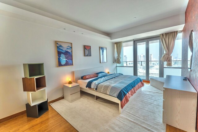 ラグジュアリー ホームステイ ニア ドバイ WTC