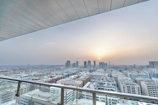 ラグジュアリー バケーションホーム ニア メトロ DWTC