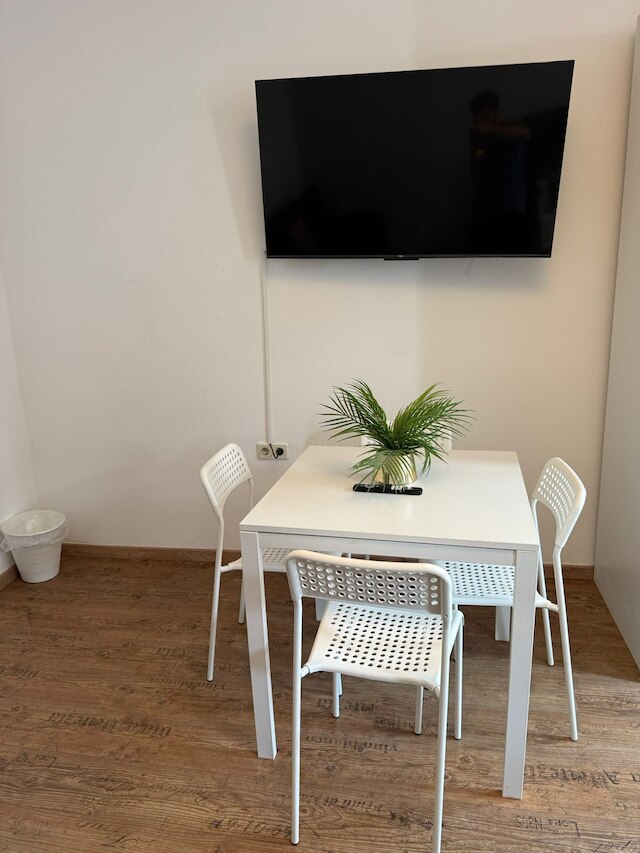 アフォーダブル 2ベッドルーム アパートメント 10 ミン トゥ ウェストバーンホフ