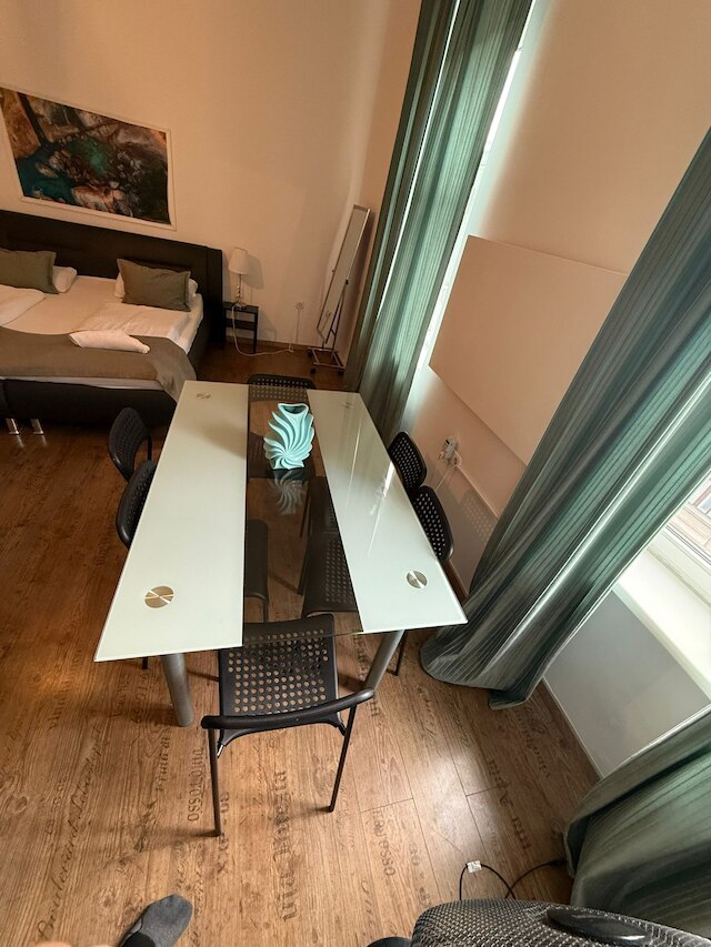 アフォーダブル 2ベッドルーム アパートメント スーパーブ ロケーション