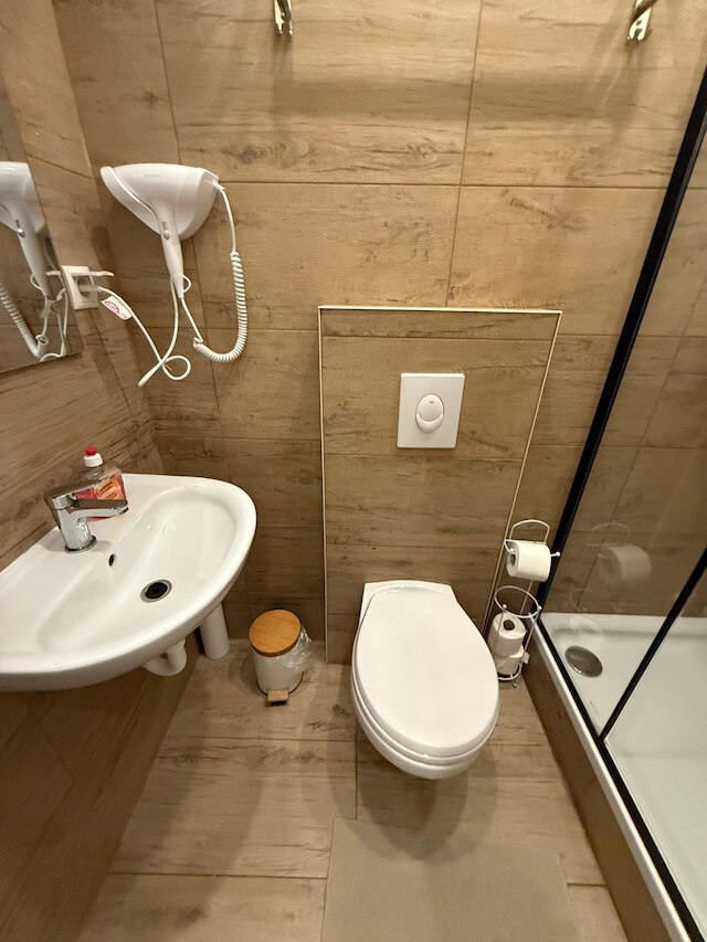 スタイリッシュ 1ベッドルーム アパートメント シティセンター