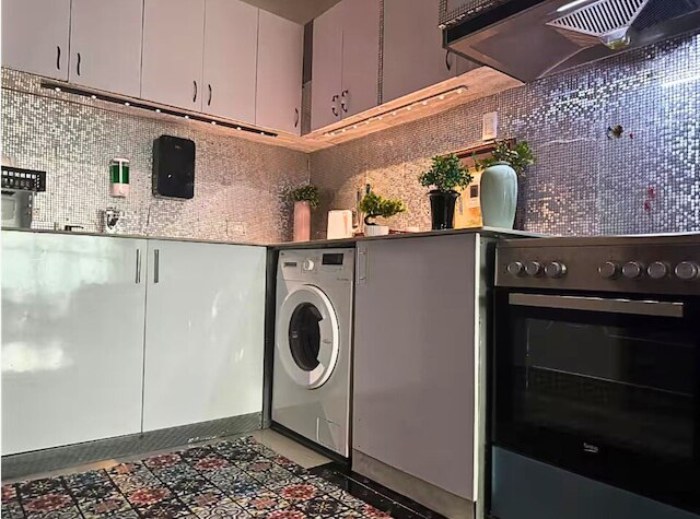 シー ファミリールーム イン フロント オブ US エンバシー