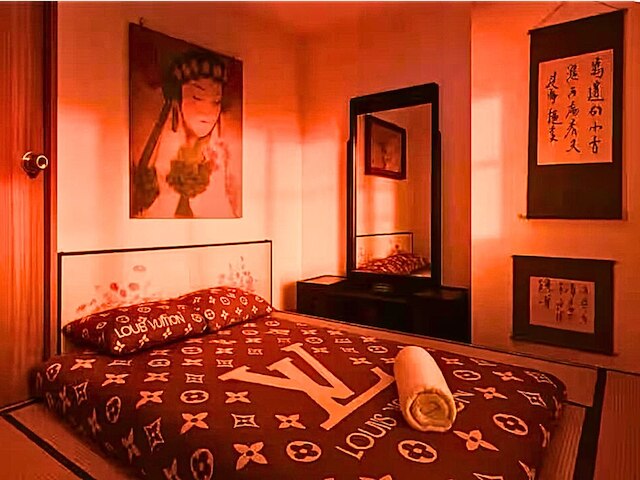 シー ファミリールーム イン フロント オブ US エンバシー