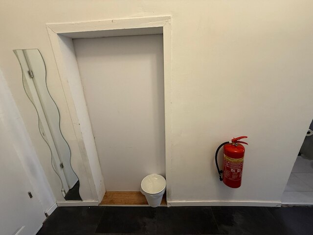 コージー 1ベッドルーム アパートメント ウォーク トゥ ウェストバンホフ