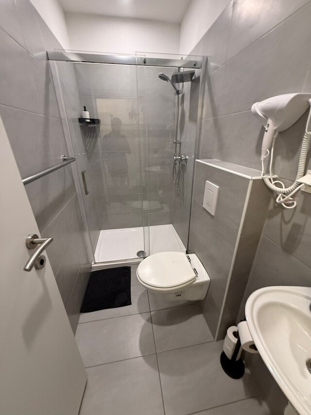 シック 1 ベッドルーム アパートメント ステップス フロム シェーンブルン