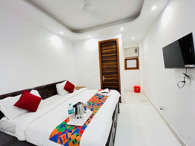 ルームシャラ ホテル イオタス ヴィラ