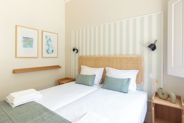 Porto Haven - Under the Bridge